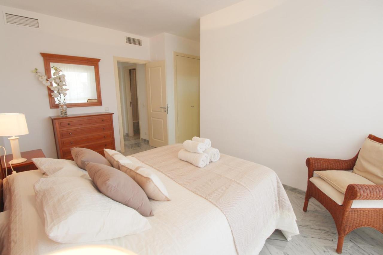 Lovely Bahia Marbella Apartment Екстер'єр фото