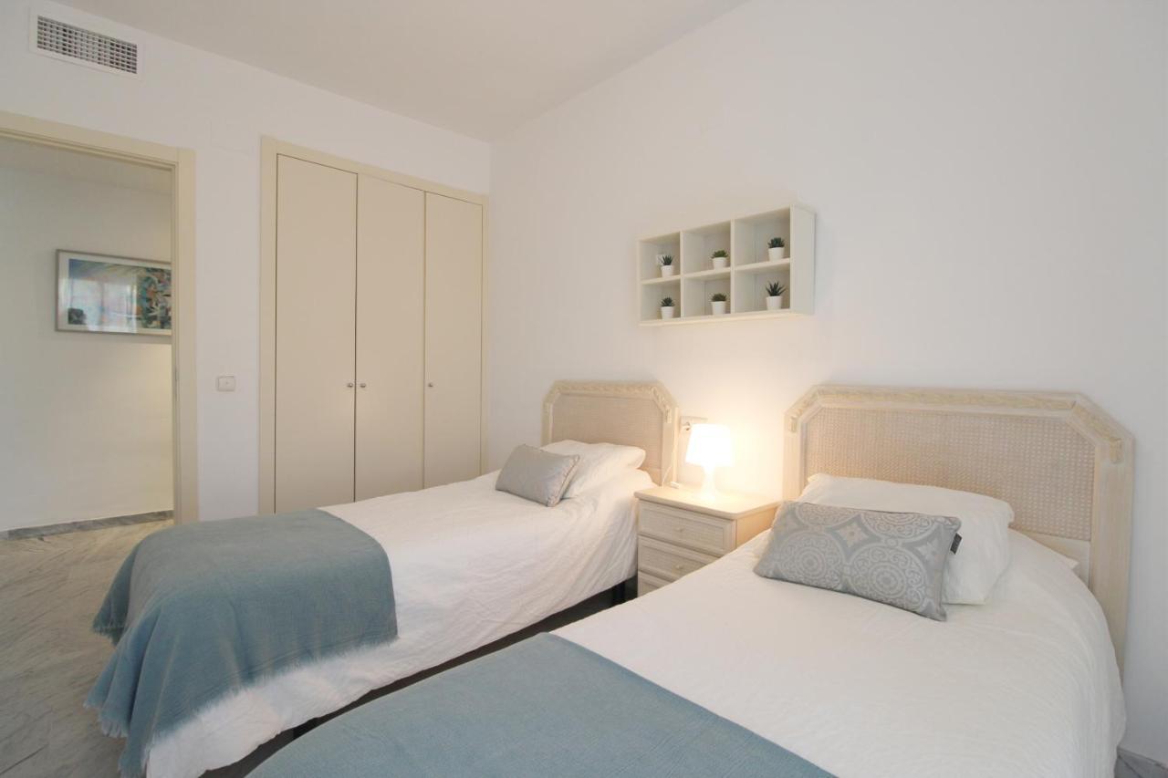 Lovely Bahia Marbella Apartment Екстер'єр фото